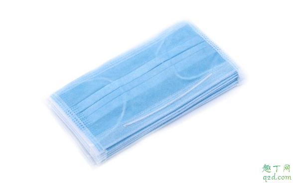 医用口罩中间层能点燃吗 医用口罩内层烧不着吗