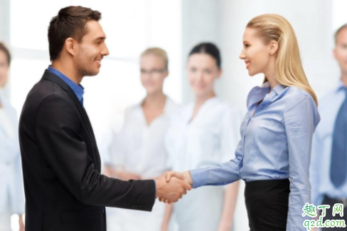 被同事出卖了怎么相处 如何防止被同事出卖