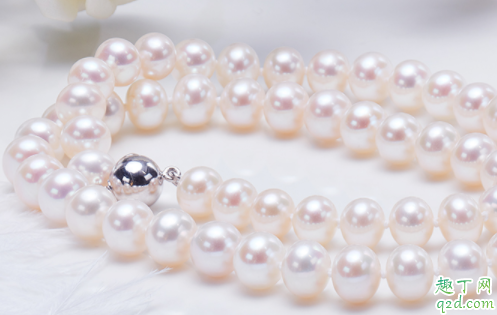 珍珠项链脱皮是假的吗 珍珠项链越戴越小怎么回事