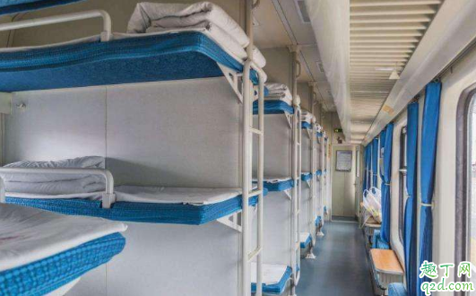 疫情期间火车坐软卧好还是硬卧好 疫情期间火车上铺好还是下铺好