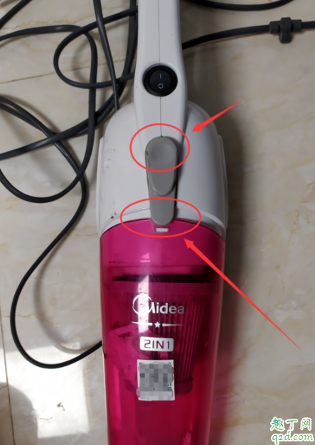 美的吸尘器不吸了怎么办 美的吸尘器怎么打开清理