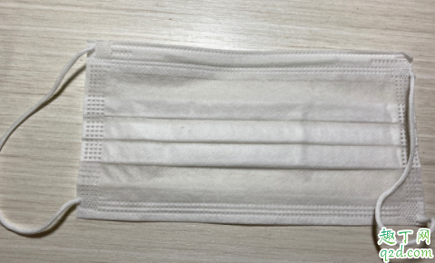 两面都是白色的口罩有用吗 一次性白色口罩的正确戴法