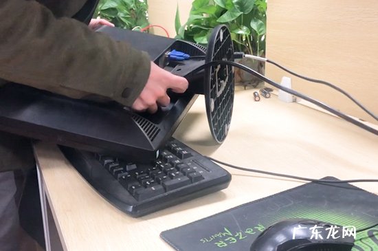 电脑显示屏不亮但是主机已开机