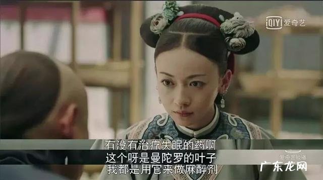 路拍一米五的四千年美女鞠婧祎长这样，而她用穿搭艳压大长腿名模