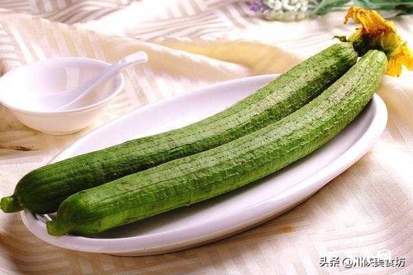 丝瓜做汤,里面放什么食材好喝素的,谢谢