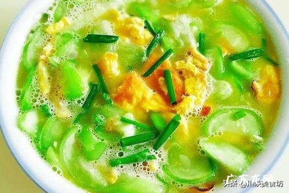 丝瓜做汤,里面放什么食材好喝素的,谢谢