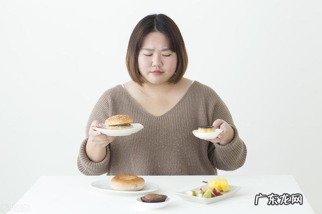 减肥期间没忍住诱惑吃嗨了,第二天如何及时“抢救”体重