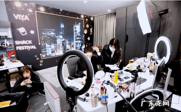 快手直播需要什么设备(直播必备设备合集)