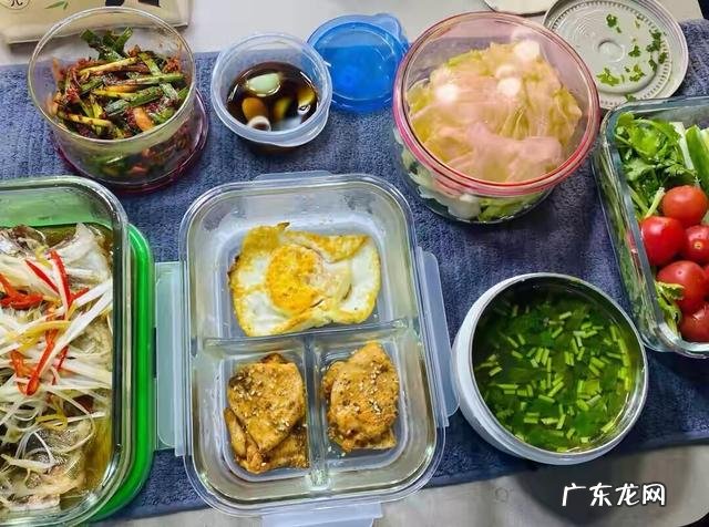 关晓彤晒减脂餐，最爱吃这些食物，低脂又营养，网友：难怪身材好