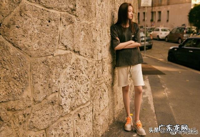 关晓彤晒减脂餐，最爱吃这些食物，低脂又营养，网友：难怪身材好