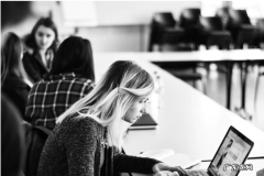 京东过年快递停吗？年前什么时候停止发货？