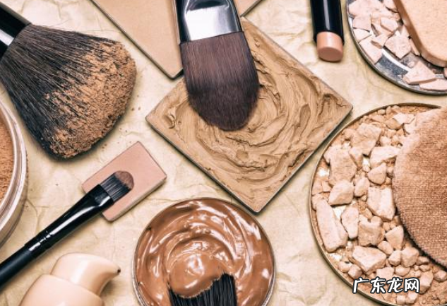 粉底液和bb霜哪个好用,粉底液和bb霜的区别