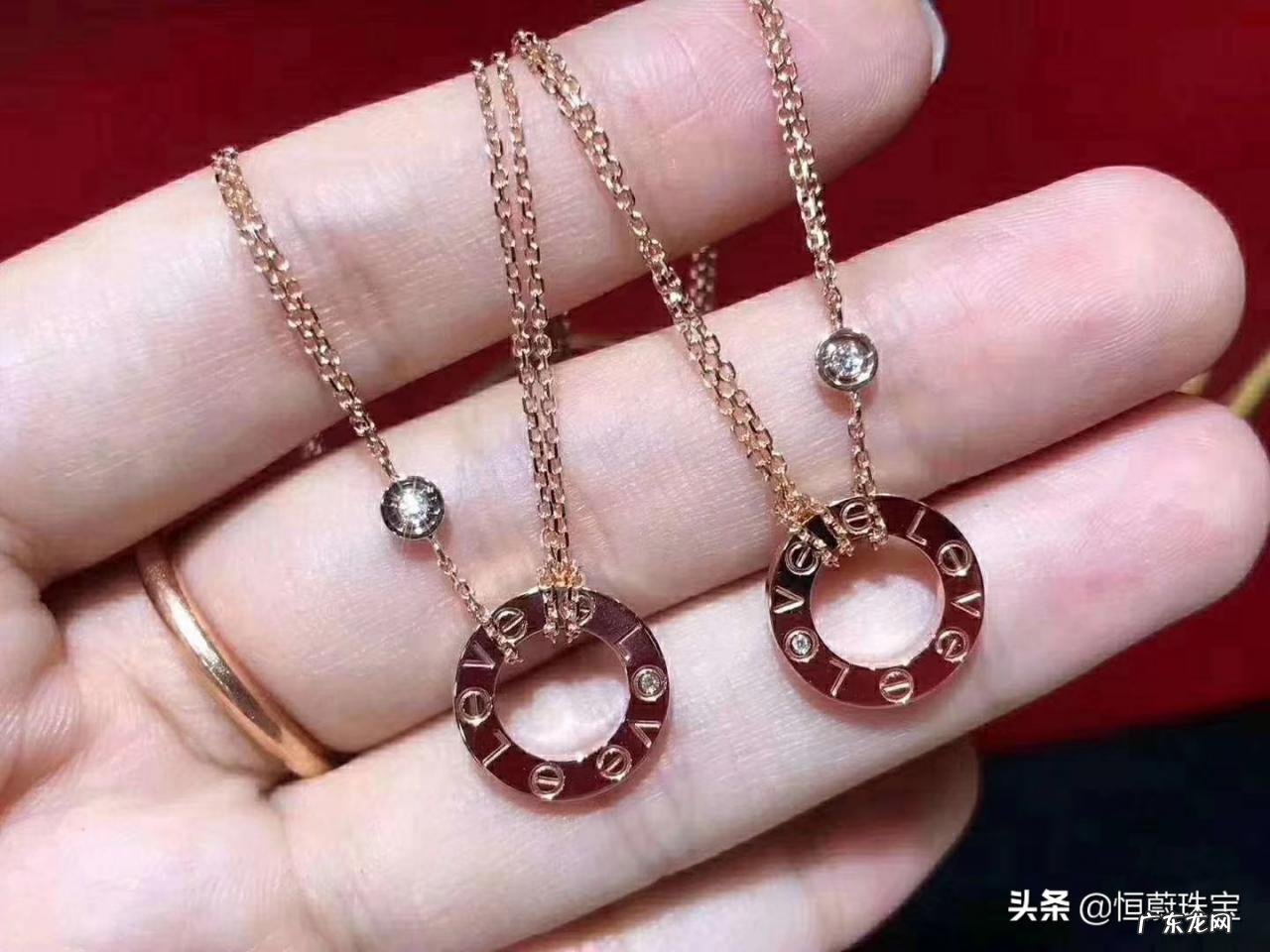 最适合女生的七夕项链推荐 女士项链品牌排行榜前十名