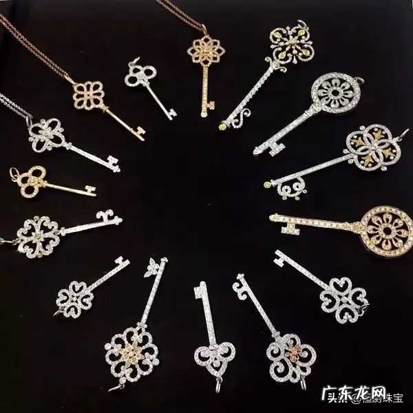 最适合女生的七夕项链推荐 女士项链品牌排行榜前十名