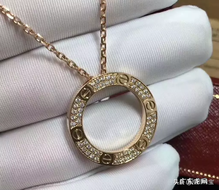 最适合女生的七夕项链推荐 女士项链品牌排行榜前十名