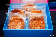 月饼经济学背后隐藏的社会性焦虑，生产两个月，躺平一整年？