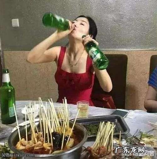 戒了酒,天天快走四个月,体重减了十斤正常吗?