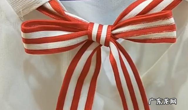 蝴蝶结三种系法步骤 怎么打蝴蝶结好看