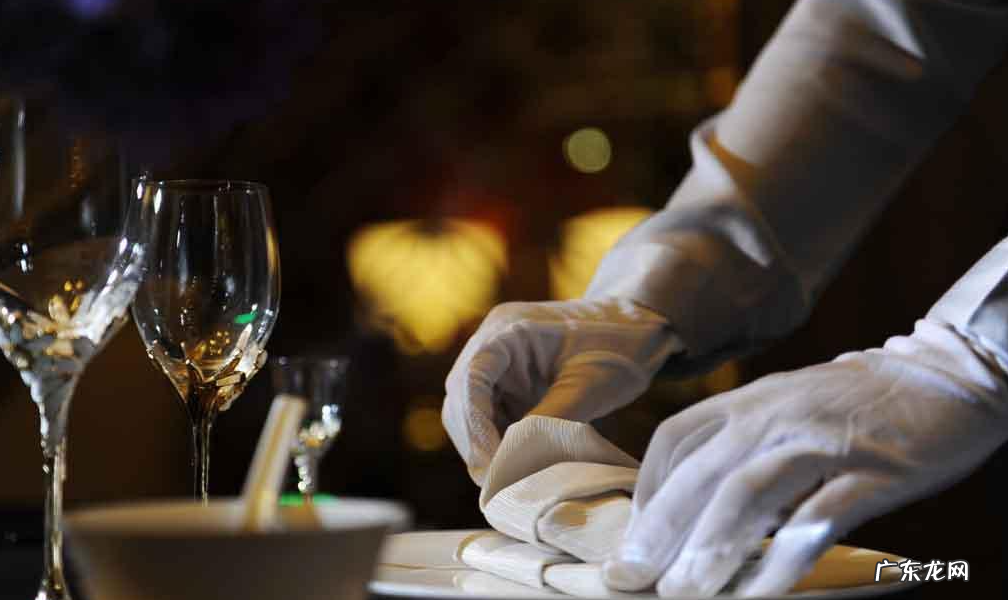 新手商家必看的四个要点 天猫和淘宝有什么区别?