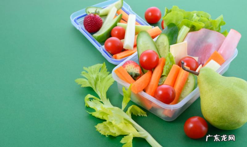 狗狗上火眼圈发红应该怎么办