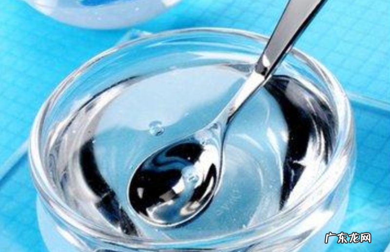 金毛幼犬常常小便却尿不出来