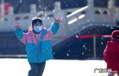 频繁熬夜睡不着怎么办 睡不着一直熬夜怎么办