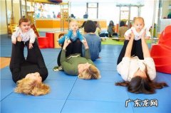 孩子上早教课程的利弊 早教课程有必要上吗