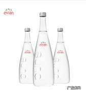 依云矿泉水的价格等级 依云矿泉水多少钱一瓶