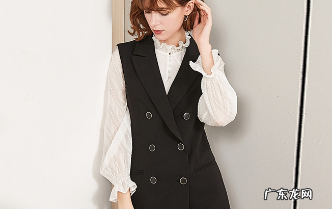 OSA品牌资料介绍 欧莎女装是哪个档次的