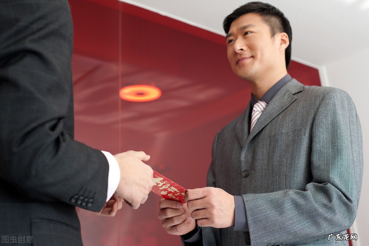 公司转让费一般多少钱?转让公司需要什么流程?