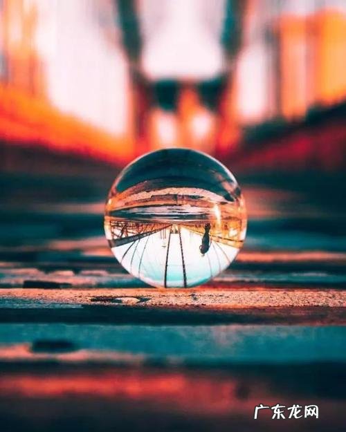 一个人无助的忧伤句子生活 【抖音文案】一个人无助的忧伤句子