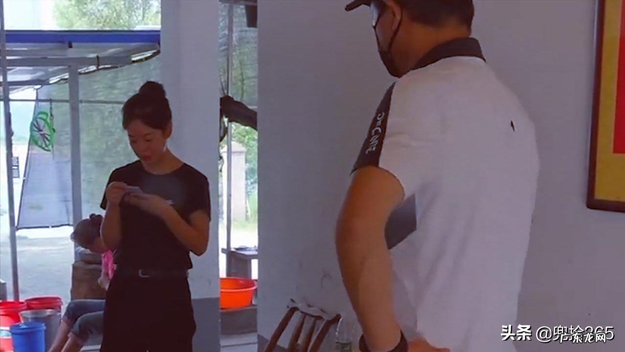 邓刚又来盘渔场了,花260元钓走老板1000元鲢鳙,老板直呼很心痛