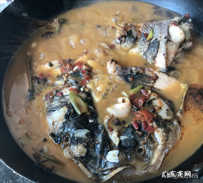 邓刚又来盘渔场了,花260元钓走老板1000元鲢鳙,老板直呼很心痛