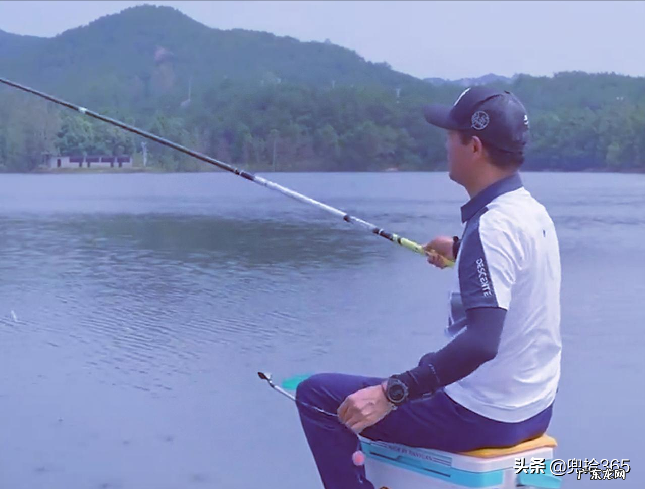 邓刚又来盘渔场了,花260元钓走老板1000元鲢鳙,老板直呼很心痛