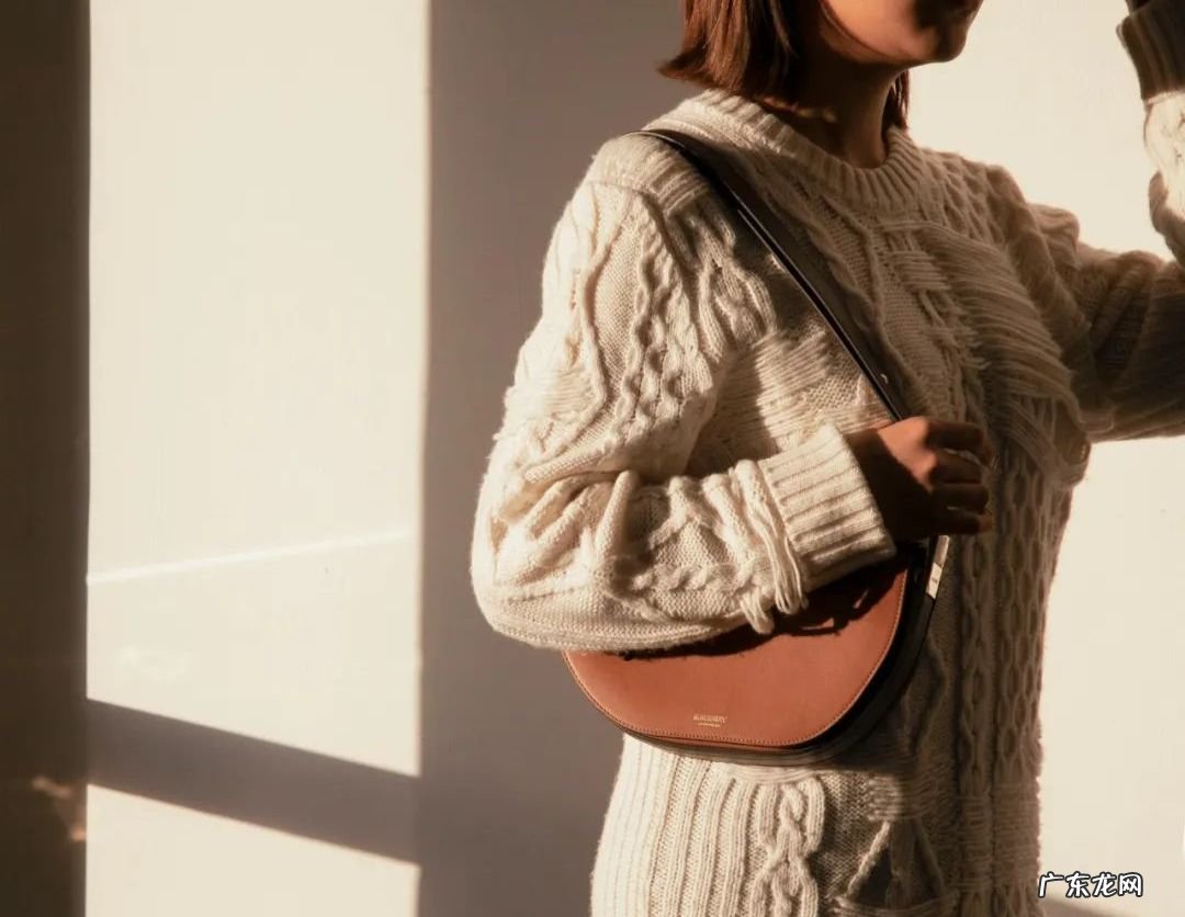 巴宝莉女包怎么样?是什么档次?