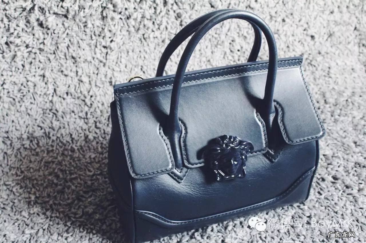 范思哲手袋实物测评 范思哲女包怎么样