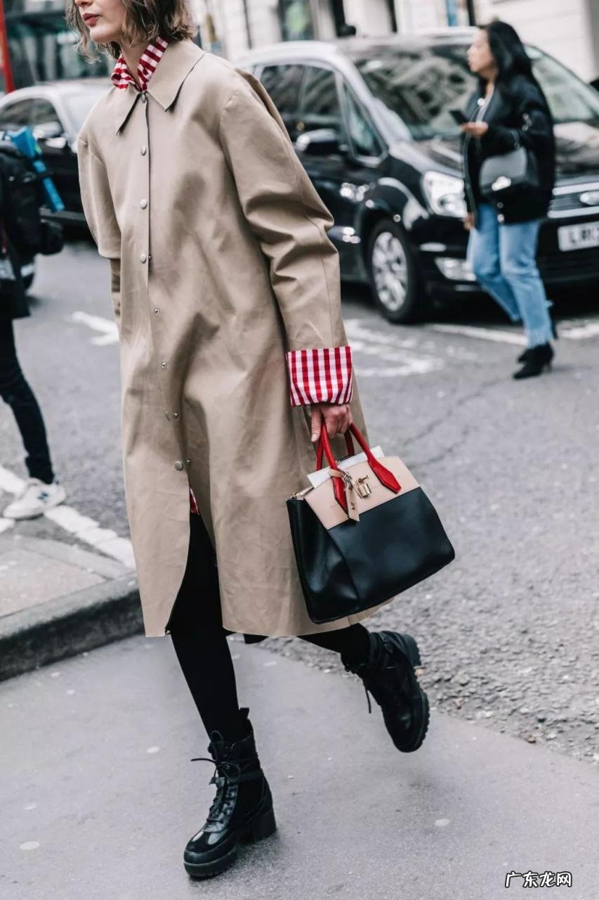 一件风衣的4种搭法 风衣怎么搭配好看