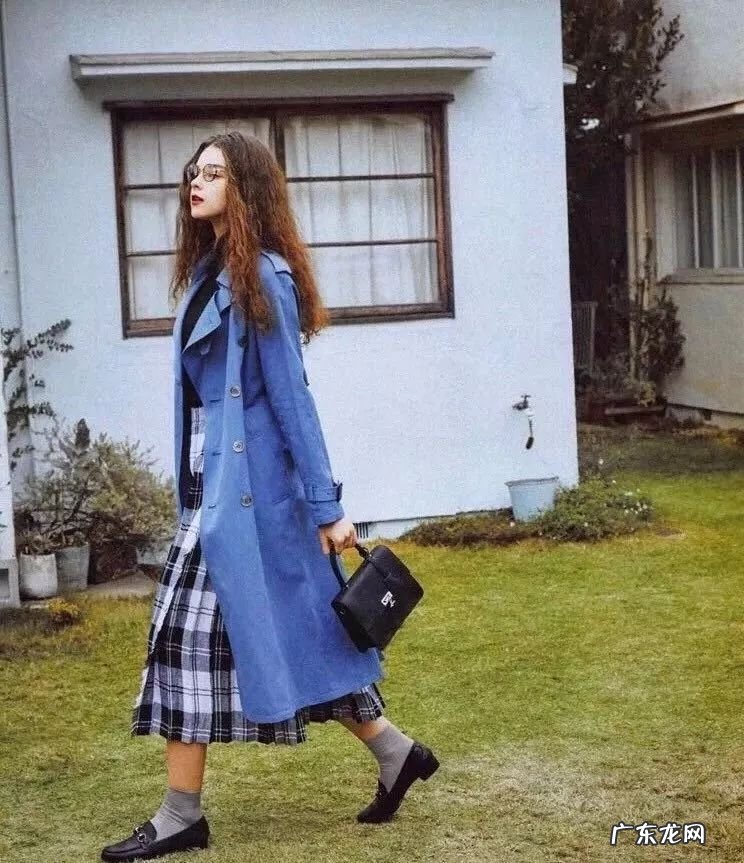 一件风衣的4种搭法 风衣怎么搭配好看