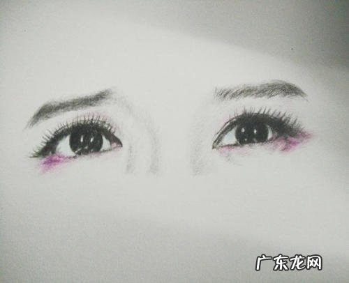 形容女子眉眼精致的成语 【抖音文案】形容女子眉眼精致的句子