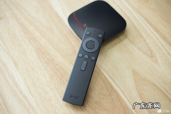 沉浸式开箱测评体验 天猫魔盒 3 Pro M16S