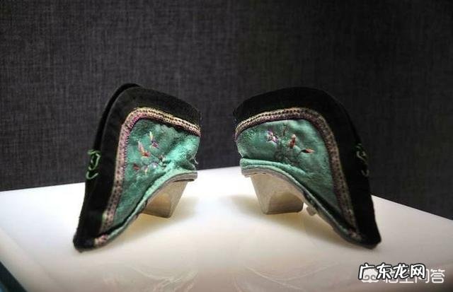 过去女人裹足是为了美观吗你怎么看