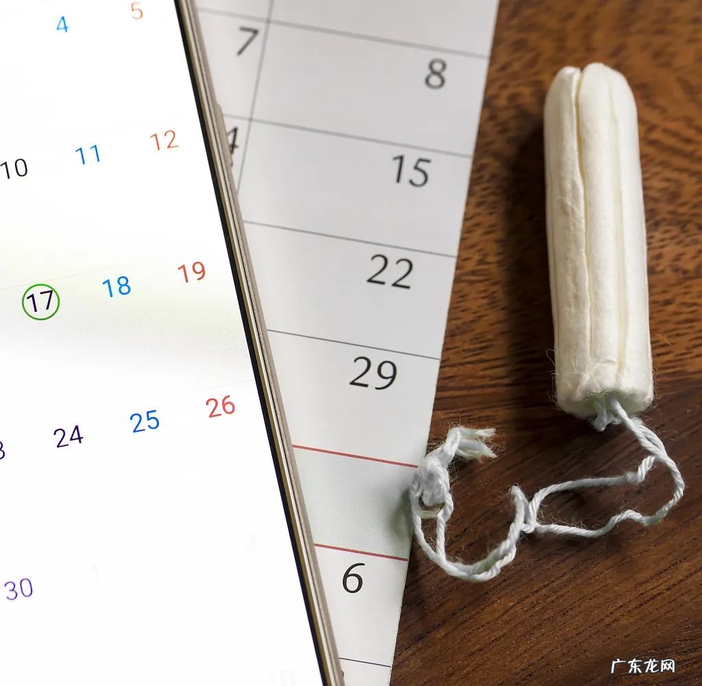 中国的卫生巾是哪一年出现的(卫生巾的历史演变)