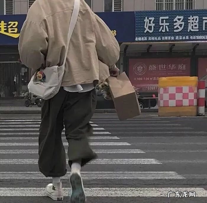 江小白文案大合集：总有一句戳中你的心