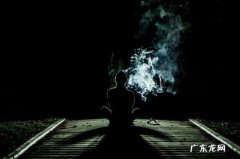 关于男人难的句子 【抖音文案】关于男人伤感的句子