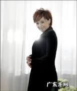 采访柯以敏道歉视频 柯以敏跪下道歉视频