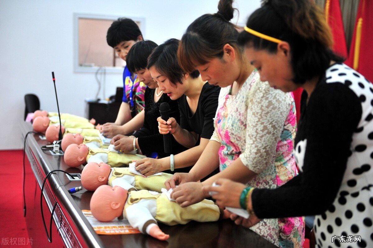 月嫂的工作一天的流程 月嫂好不好做