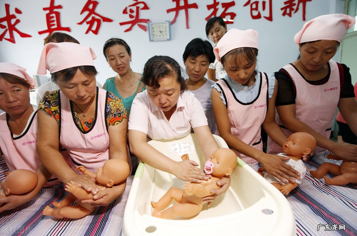 月嫂的工作一天的流程 月嫂好不好做