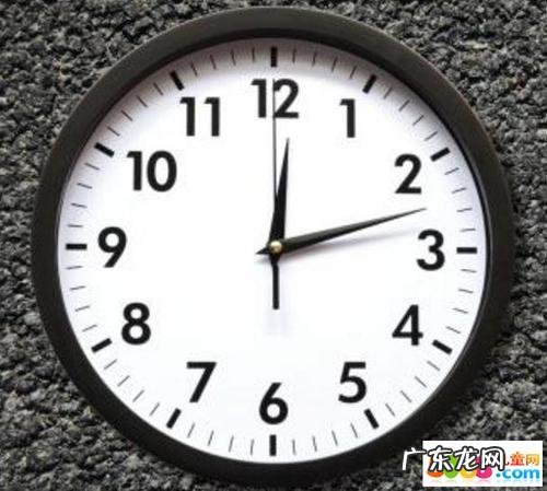 【抖音文案】表达时间过得很快的诗句有哪些