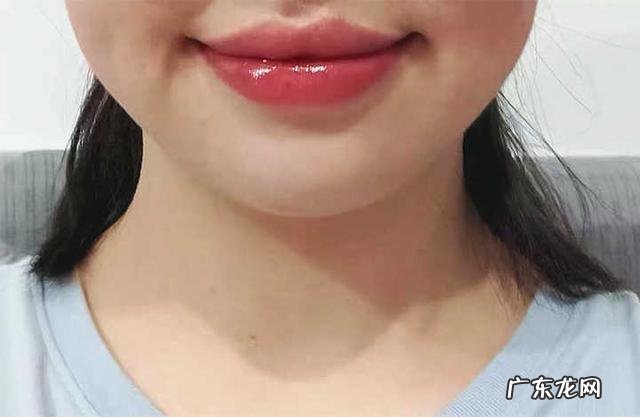 你认为护肤品可以祛斑祛痘使人变漂亮吗