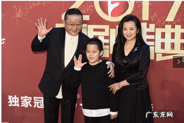 娶了嫩妻越活越年轻的老年演员,除了王刚还有谁?